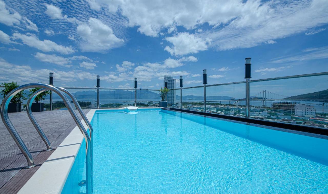 Rest Hotel & Apartment Da Nang Esterno foto
